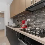 Апартаменти Bnr - 2 Camere, Free Private Parking, Self Check-in