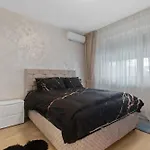 Apartmán Bnr - 2 Camere, Free Private Parking, Self Check-in *