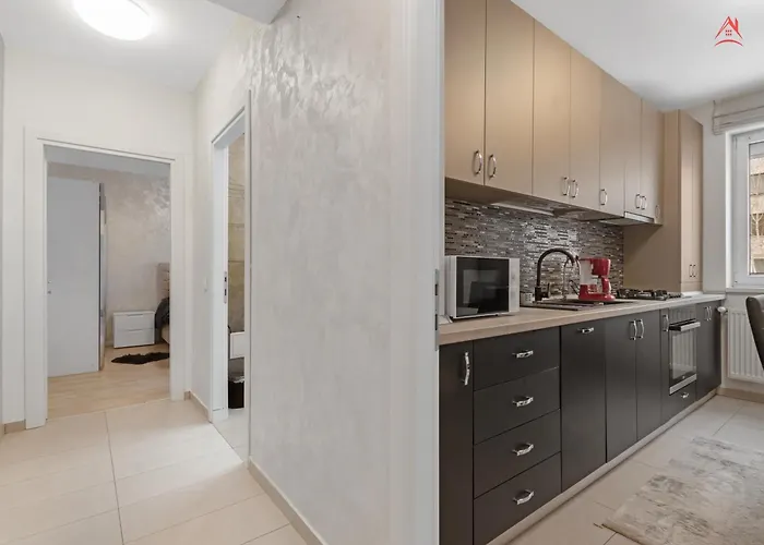 Bnr - 2 Camere, Free Private Parking, Self Check-in Apartment