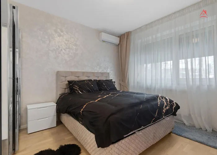 Apartment Bnr - 2 Camere, Free Private Parking, Self Check-in *